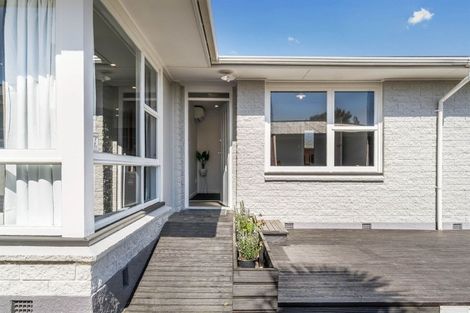 Photo of property in 106 Avondale Road, Avondale, Christchurch, 8061