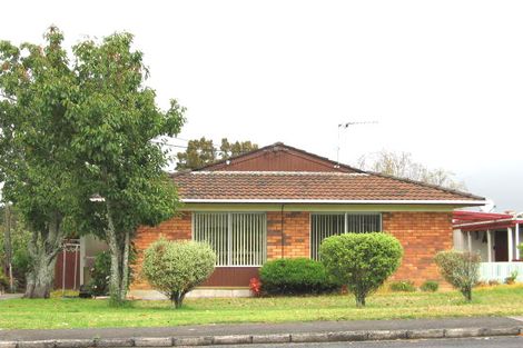 Photo of property in 51 Tirimoana Road, Te Atatu South, Auckland, 0602