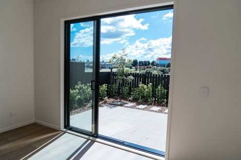 Photo of property in 32/47a Huntington Drive, Huntington Park, Auckland, 2013