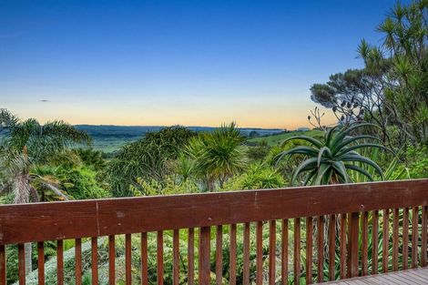 Photo of property in 429 Kiwitahi Road, Helensville, 0875