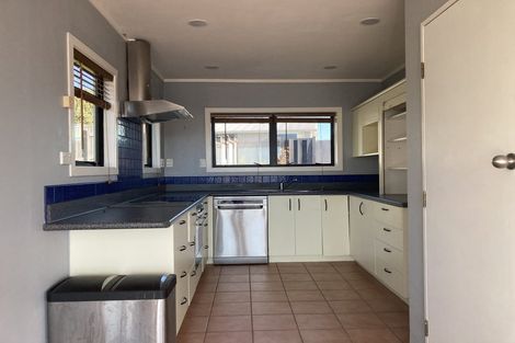 Photo of property in 27 Eskdale Road, Papakowhai, Porirua, 5024