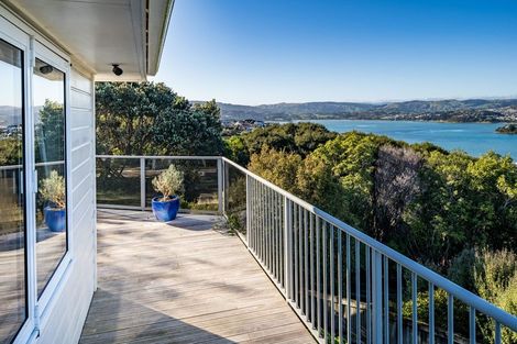 Photo of property in 71 Mana View Road, Paremata, Porirua, 5026