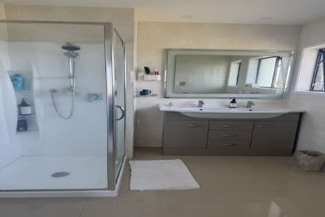 Photo of property in 2/18 Stanley Avenue, Milford, Auckland, 0620
