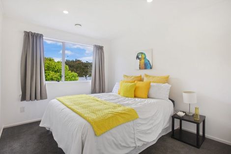 Photo of property in 7 Napuka Road, Henderson Valley, Auckland, 0612