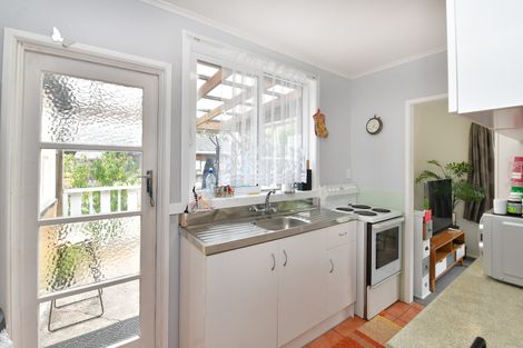 Photo of property in 998 Whangaparaoa Road, Tindalls Beach, Whangaparaoa, 0930