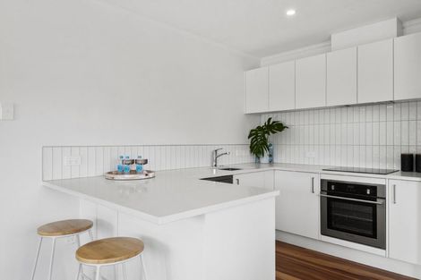 Photo of property in 42 Matipo Road, Mairangi Bay, Auckland, 0630