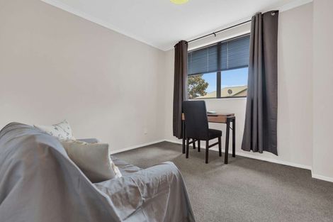 Photo of property in 38 Diomede Glade, Flagstaff, Hamilton, 3210