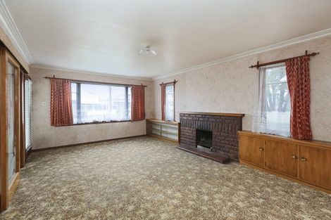 Photo of property in 28 Wallace Place, Westown, New Plymouth, 4310