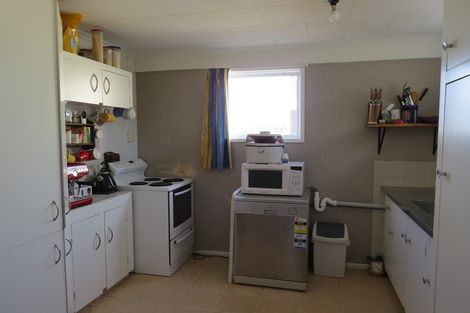 Photo of property in 76 Hakataramea Highway, Waimate, 7977