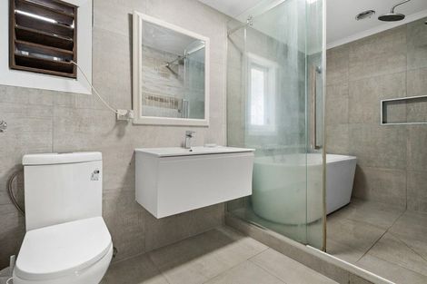 Photo of property in 2 Bernard Street, Papatoetoe, Auckland, 2025