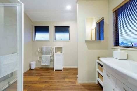 Photo of property in 120 Edgecumbe Road, Tauranga South, Tauranga, 3112