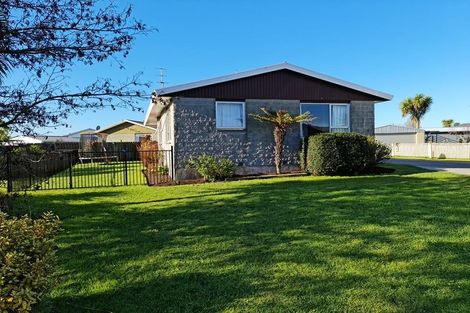 Photo of property in 19 Stacey Place, Woolston, Christchurch, 8062