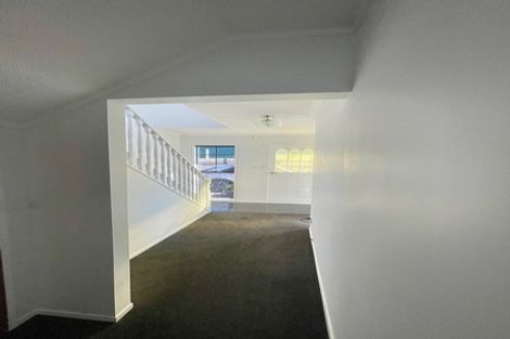 Photo of property in 18a Wai-iti Crescent, Woburn, Lower Hutt, 5010