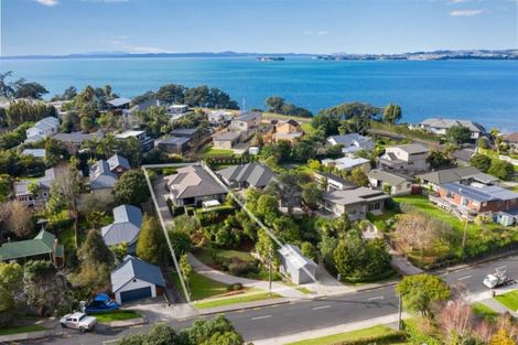 Photo of property in 98 Beach Road, Mellons Bay, Auckland, 2014