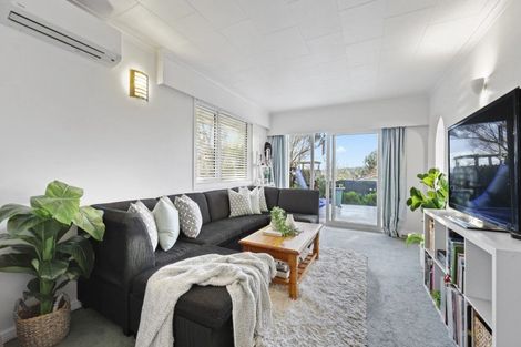 Photo of property in 802 Whangaparaoa Road, Manly, Whangaparaoa, 0930