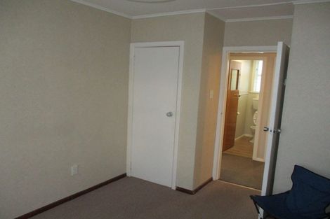 Photo of property in 19 Queenwood Road, Levin, 5510