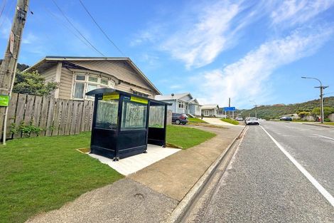 Photo of property in 39 Happy Valley Road, Owhiro Bay, Wellington, 6023