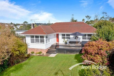 Photo of property in 57 Fairclough Road, Beach Haven, Auckland, 0626