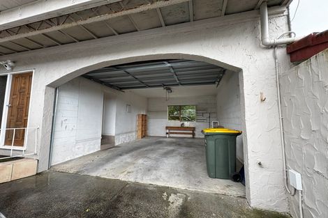 Photo of property in 2/13 Noumea Place, Mairangi Bay, Auckland, 0630