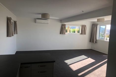 Photo of property in 1/48 Winston Street, Crofton Downs, Wellington, 6035