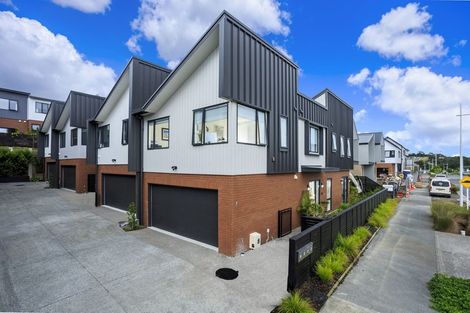 Photo of property in 8 Windlass Street, Long Bay, Auckland, 0630