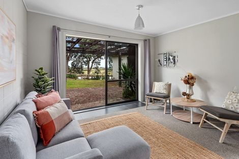 Photo of property in 92 Marsden Point Road, Ruakaka, 0116