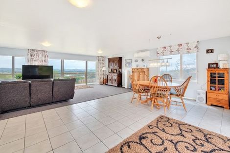 Photo of property in 69 Pipitiwai Drive, Helensville, Kaukapakapa, 0871