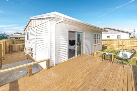 Photo of property in 74b Cornfoot Street, Castlecliff, Whanganui, 4501