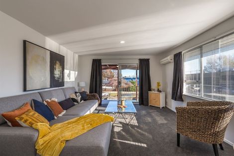 Photo of property in 4/4a Hayton Road, Hornby, Christchurch, 8042