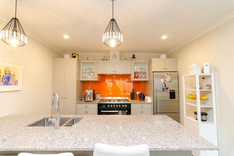 Photo of property in 27 Feist Street, Carterton, 5713