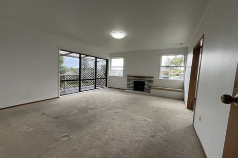 Photo of property in 32 Powrie Street, Glenfield, Auckland, 0629