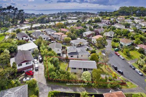 Photo of property in 66 Lavery Place, Sunnynook, Auckland, 0632