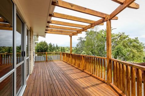 Photo of property in 18b John Guthrie Place, Merrilands, New Plymouth, 4312