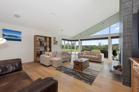 Photo of property in 2 Twin Oaks Drive, Tamahere, Hamilton, 3283