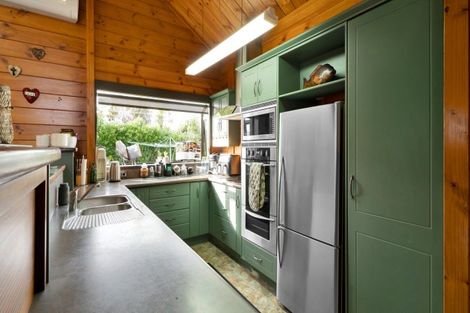 Photo of property in 8 Pohutukawa Drive, Opunake, 4616