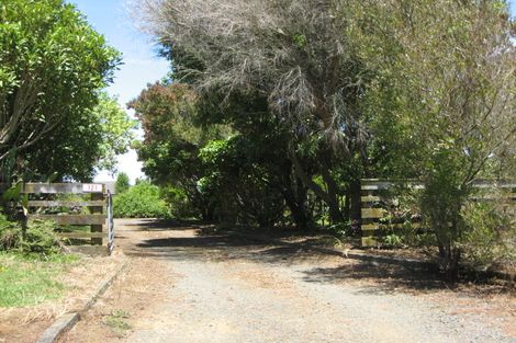 Photo of property in 121 Saddleton Road, Clarks Beach, Pukekohe, 2679