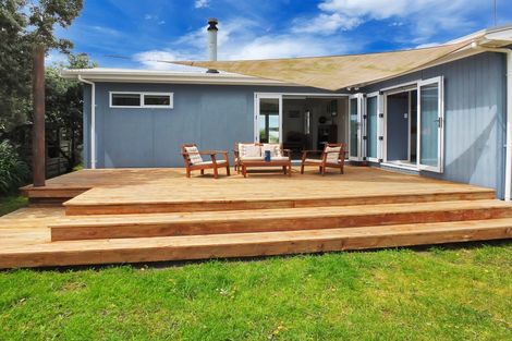 Photo of property in 11 Fabrin Street, Foxton Beach, Foxton, 4815