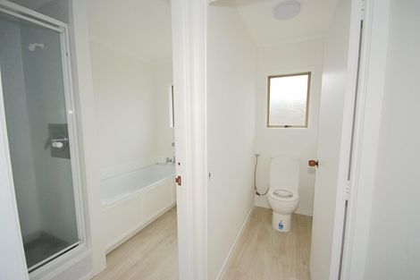 Photo of property in 2/35 Fairlands Avenue, Waterview, Auckland, 1026