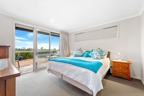 Photo of property in 16 Ruth Craig Place, Stanmore Bay, Whangaparaoa, 0932
