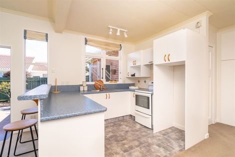 Photo of property in 62 Royal Crescent, Saint Kilda, Dunedin, 9012