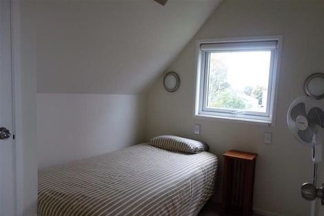 Photo of property in 12 Forest Lake Road, Forest Lake, Hamilton, 3200