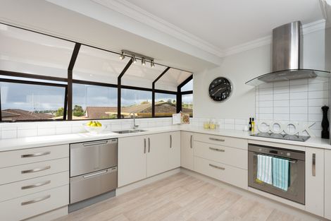 Photo of property in 10 Forrester Drive, Welcome Bay, Tauranga, 3112