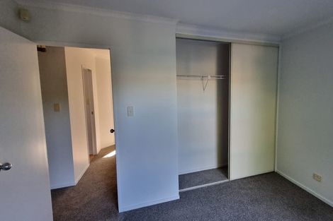 Photo of property in 12/17 Harbour View Road, Te Atatu Peninsula, Auckland, 0610
