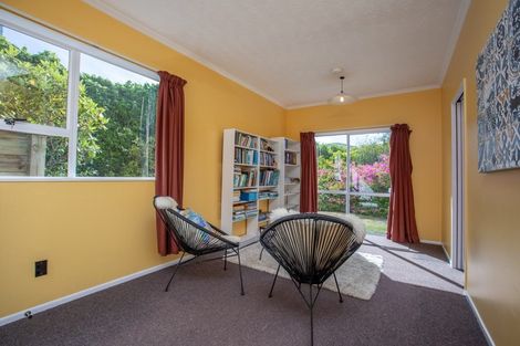 Photo of property in 31a Ranui Terrace, Tawa, Wellington, 5028