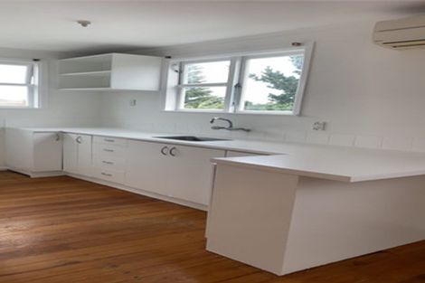 Photo of property in 6 Huxley Place, Glen Innes, Auckland, 1072