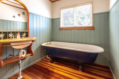 Photo of property in 2 Hinemoa Terrace, Tairua, 3508