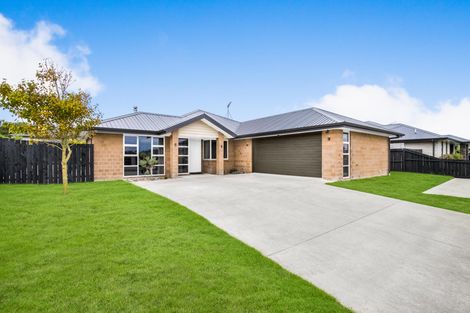 Photo of property in 8 Vivien Place, Patumahoe, Pukekohe, 2679
