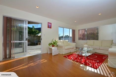 Photo of property in 2/559 East Coast Road, Browns Bay, Auckland, 0630