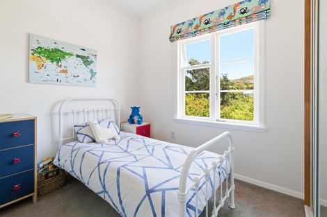 Photo of property in 51 Milne Terrace, Island Bay, Wellington, 6023