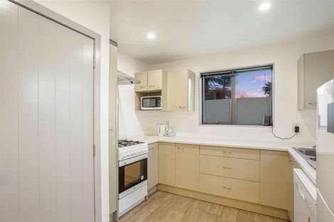 Photo of property in 30b Doone Place, Massey, Auckland, 0614